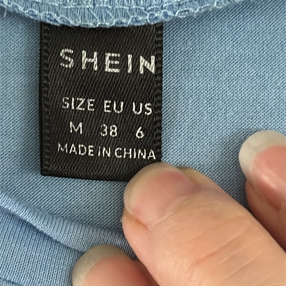 SHEIN  East Hampton Village New York Embroidered S/S T Shirt M  Oversized - Picture 6 of 8